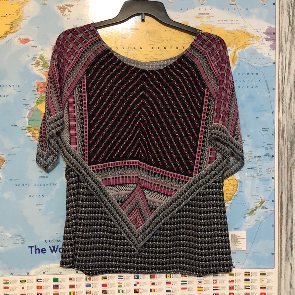 Multi colored blouse size 1X new with tags